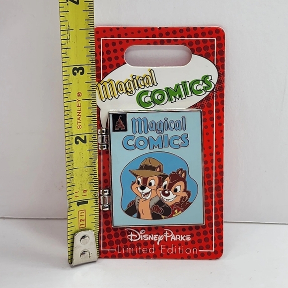 Disney Magical Comics Chip and Dale Pin LE - Picture 11 of 13